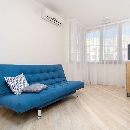 Lakki Lägenhet Odessa Exteriör bild