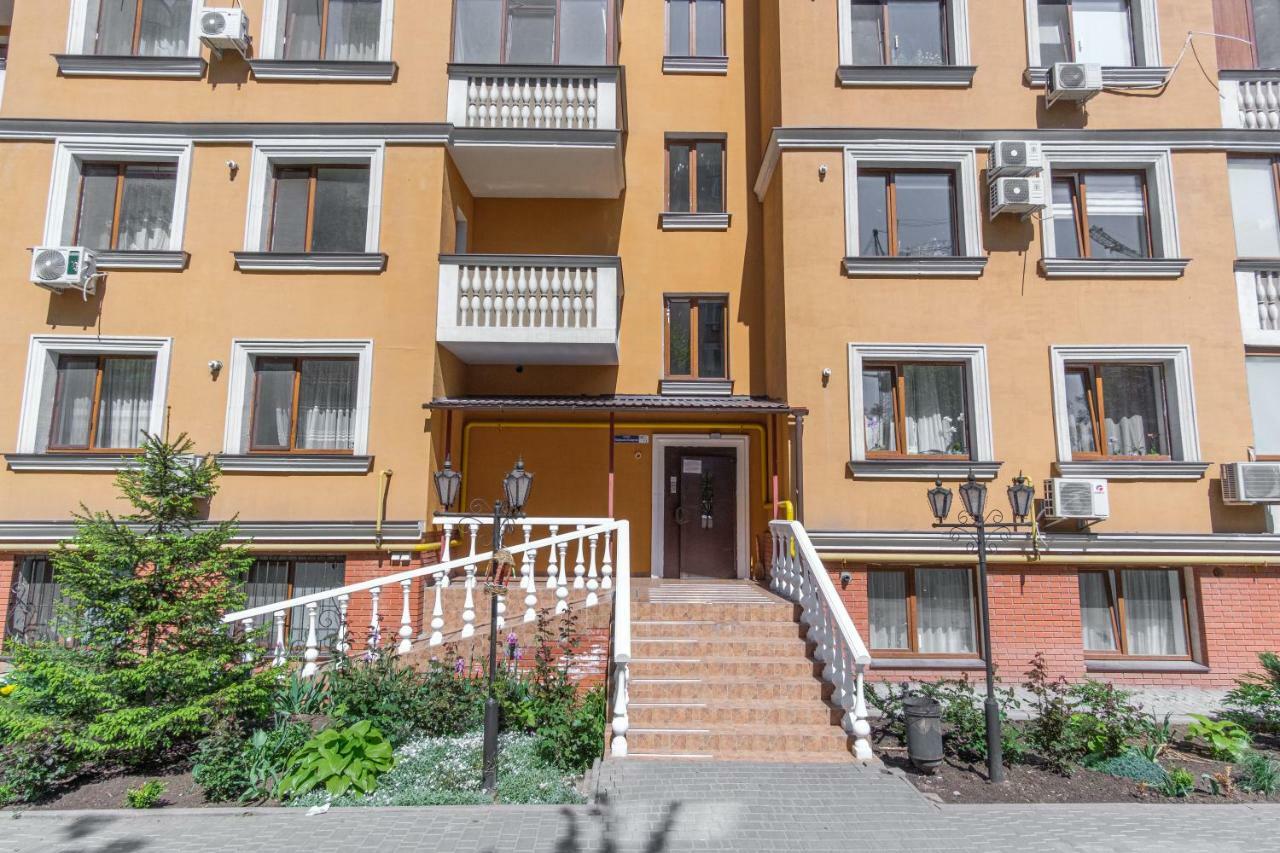 Lakki Lägenhet Odessa Exteriör bild