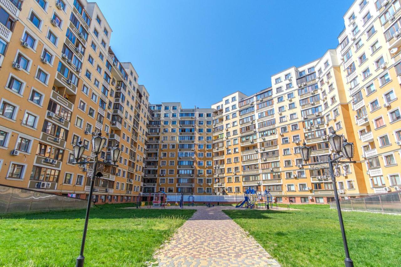 Lakki Lägenhet Odessa Exteriör bild