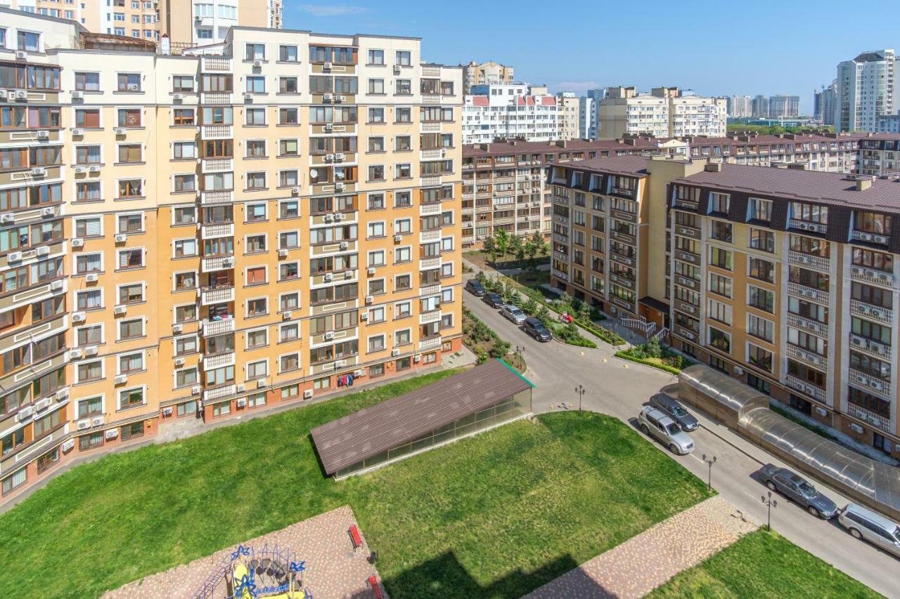 Lakki Lägenhet Odessa Exteriör bild