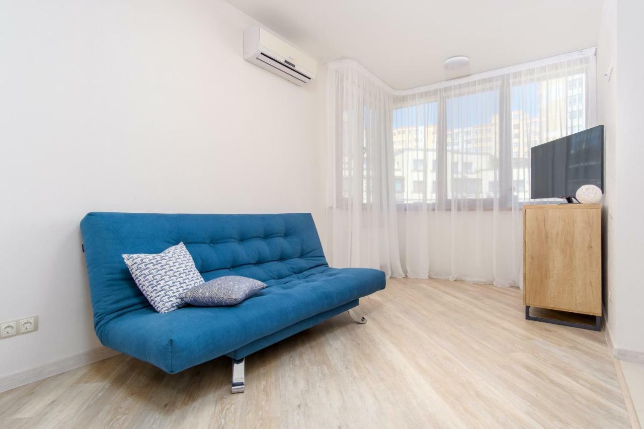 Lakki Lägenhet Odessa Exteriör bild